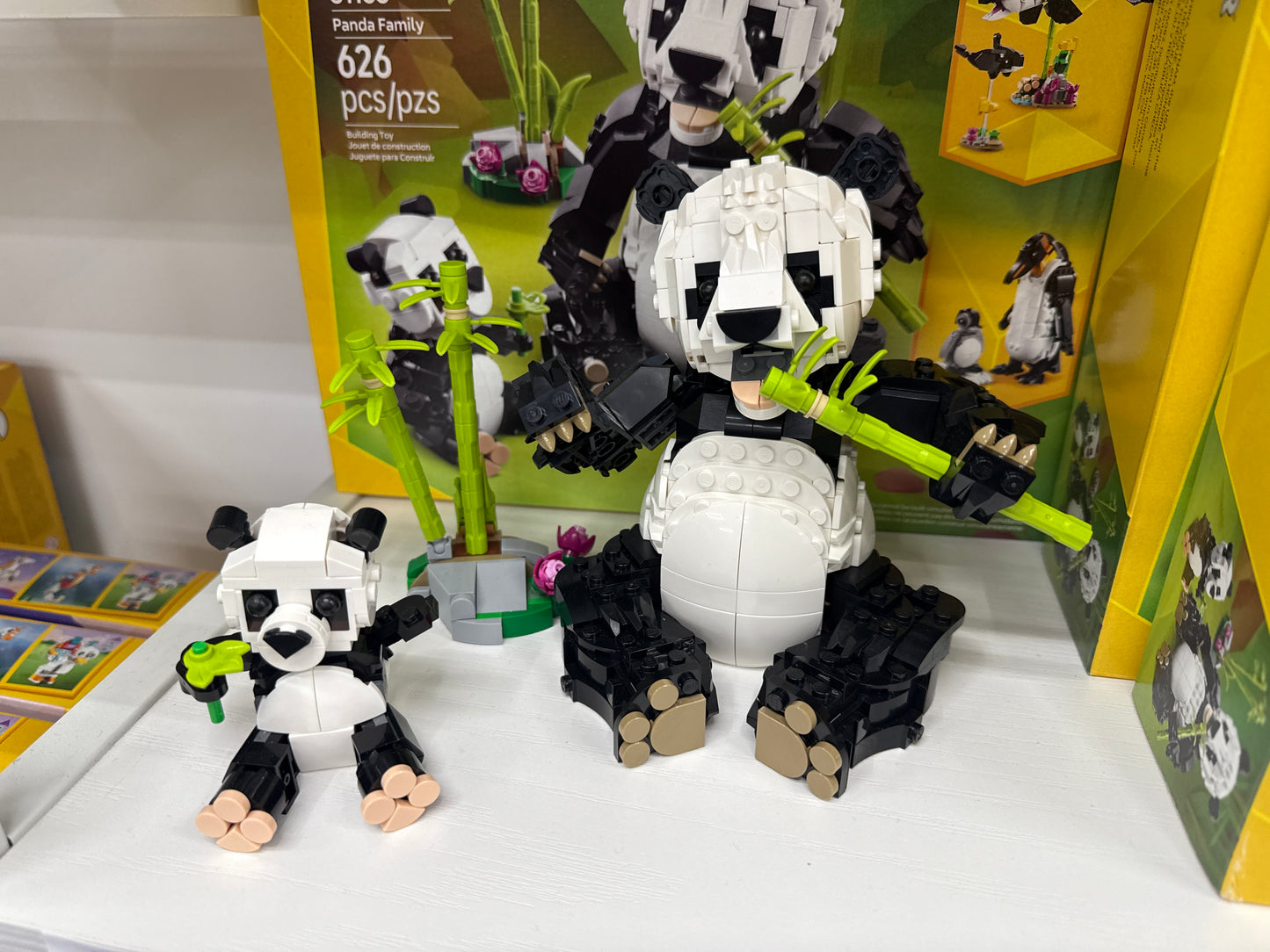 U31165 - Panda Family