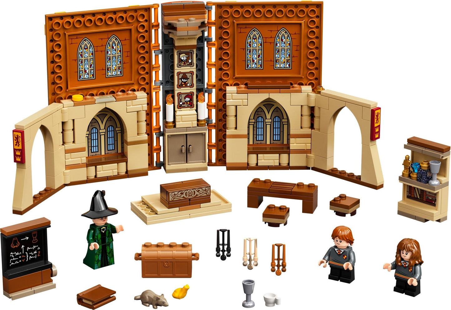76382 - Hogwarts Moment: Transfiguration Class (Retired)