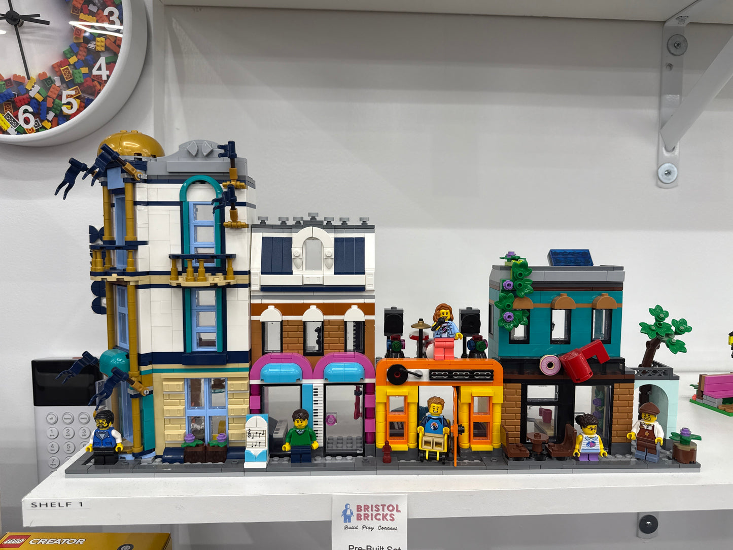 u31141 - Main Street