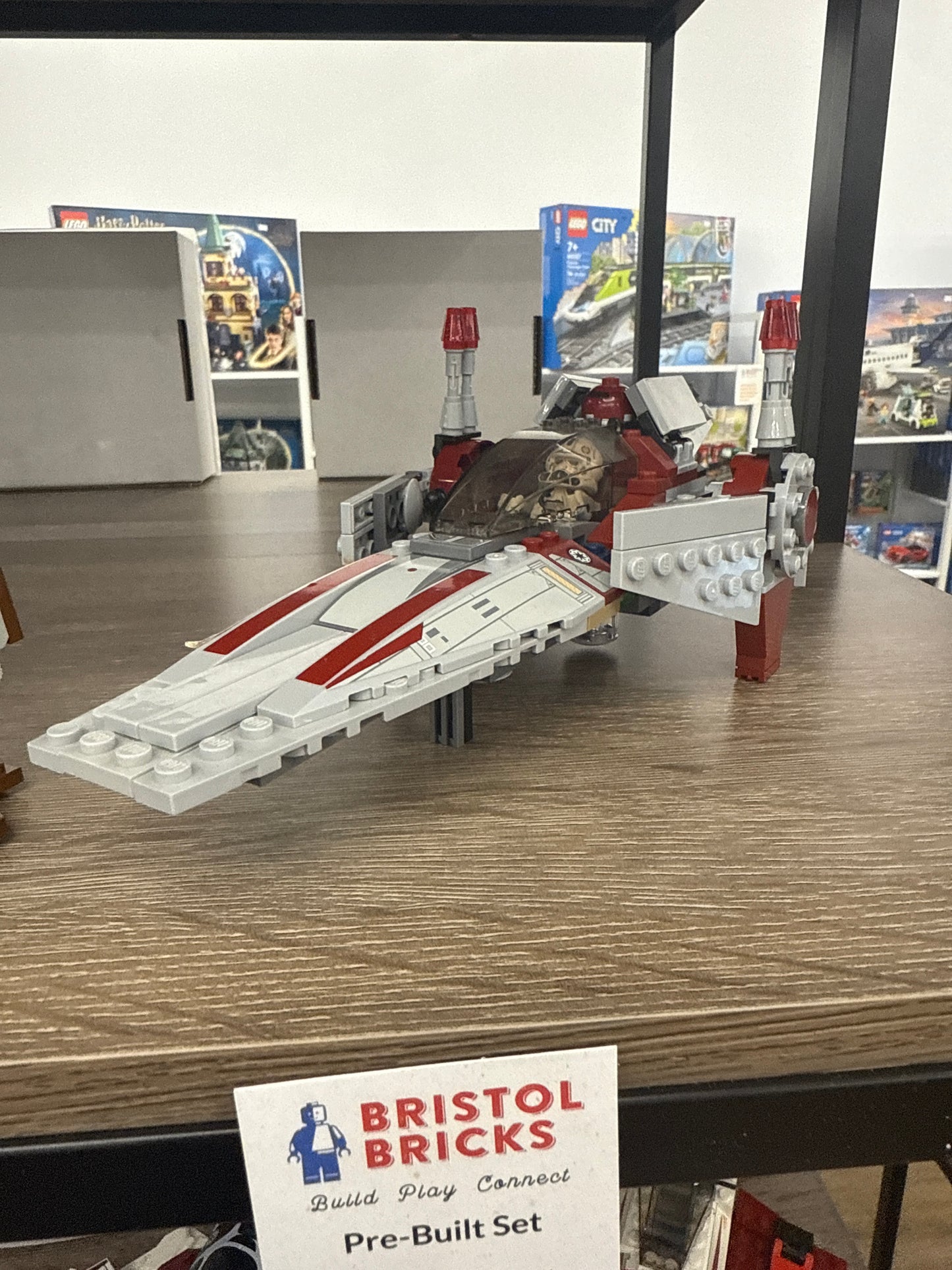 U75039 - V-Wing Starfighter