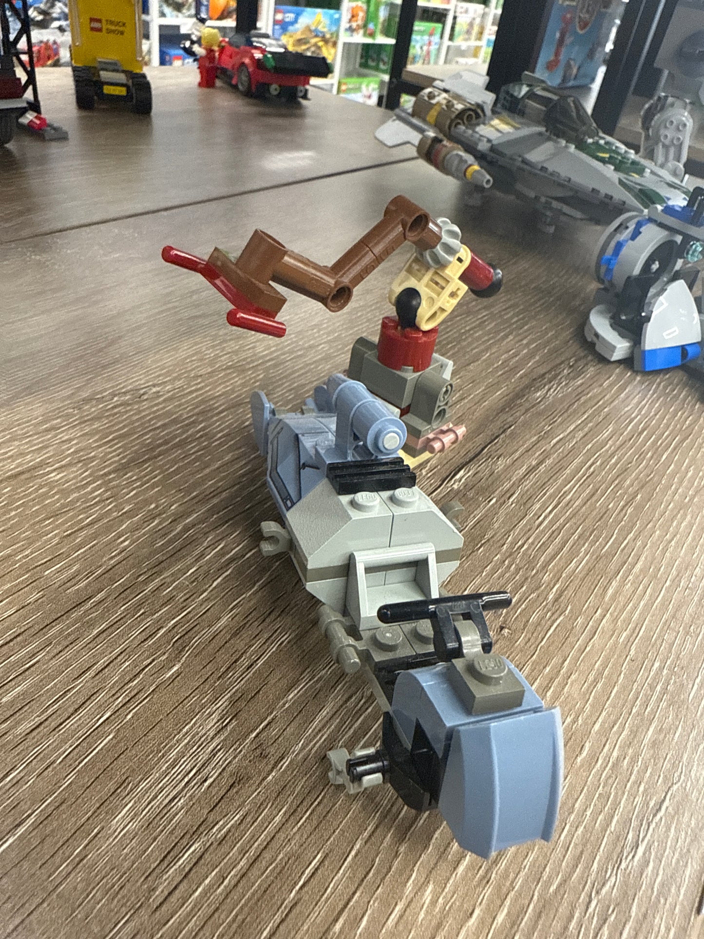 u7103 - Jedi Duel (Retired 2003)