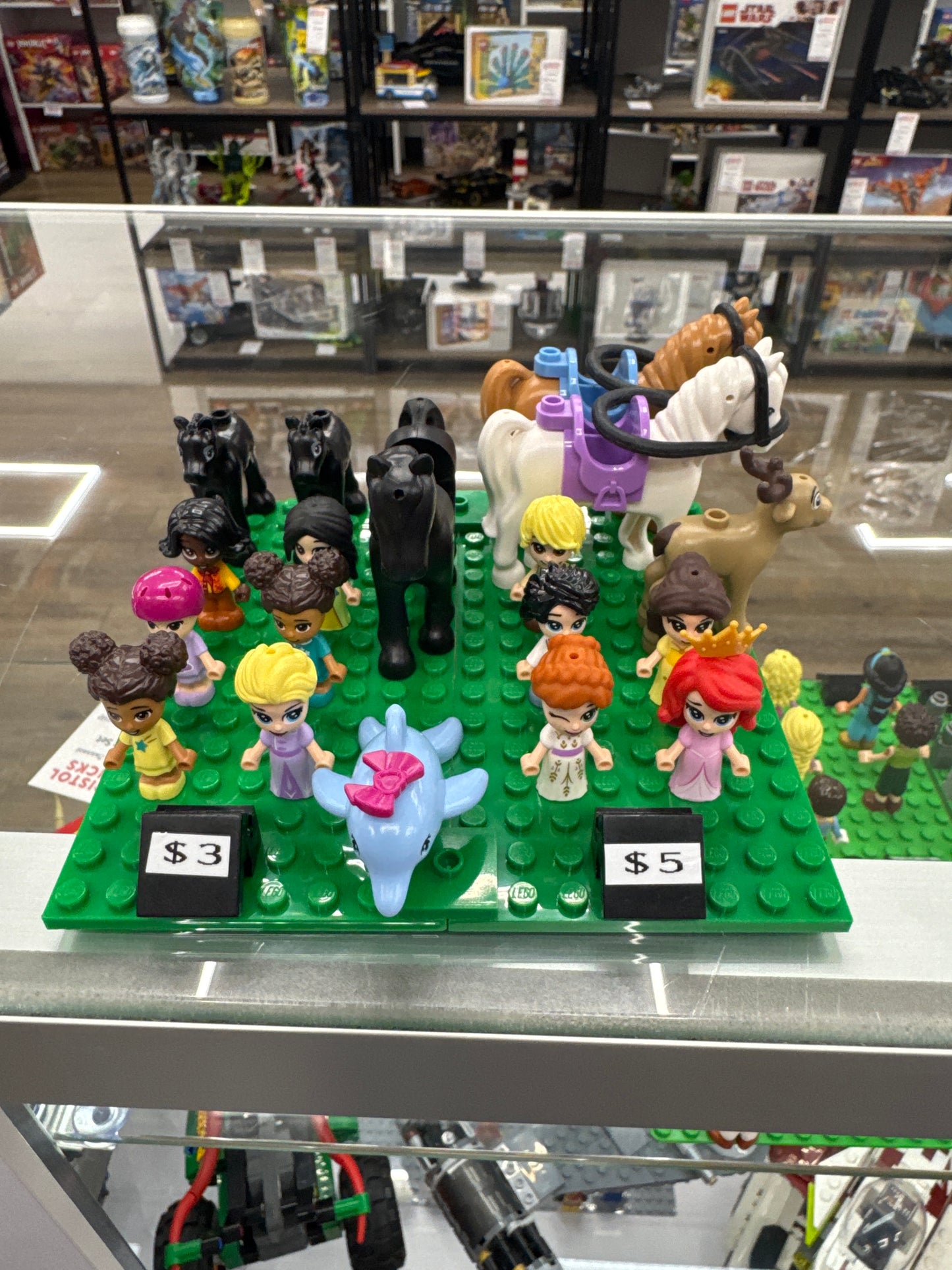 Friends Mini Dolls and Animals