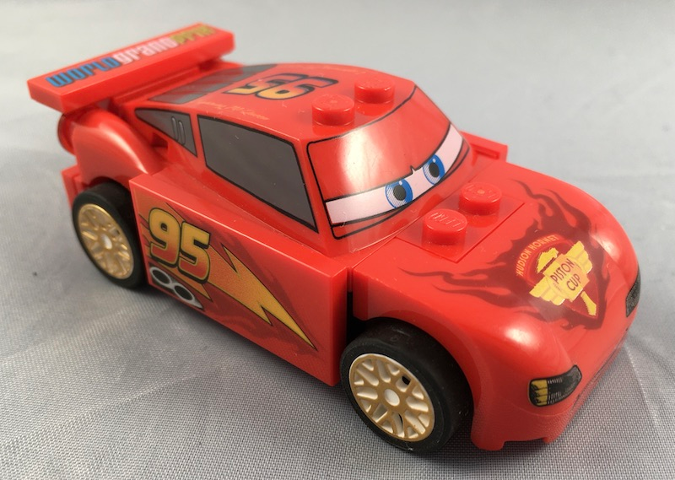 crs039 - Lightning McQueen - Piston Cup Hood, White and Gold Wheels, Light Bluish Gray 2 x 8 Plate