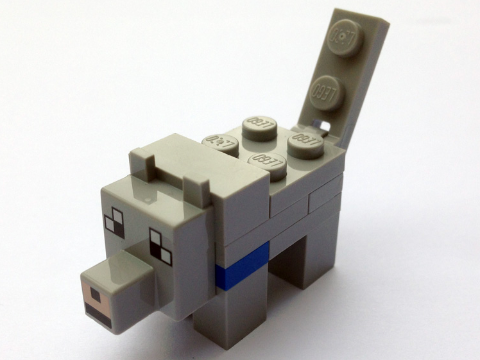 minewolf04 - Minecraft Wolf, Tamed (Blue Plate 1 x 2) - Brick Built