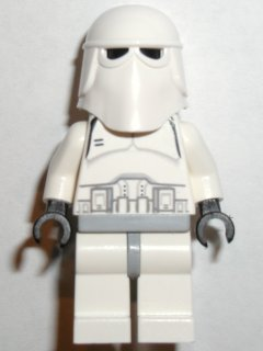 sw0080 - Snowtrooper, Light Bluish Gray Hips, Black Hands (Falcon blue box)