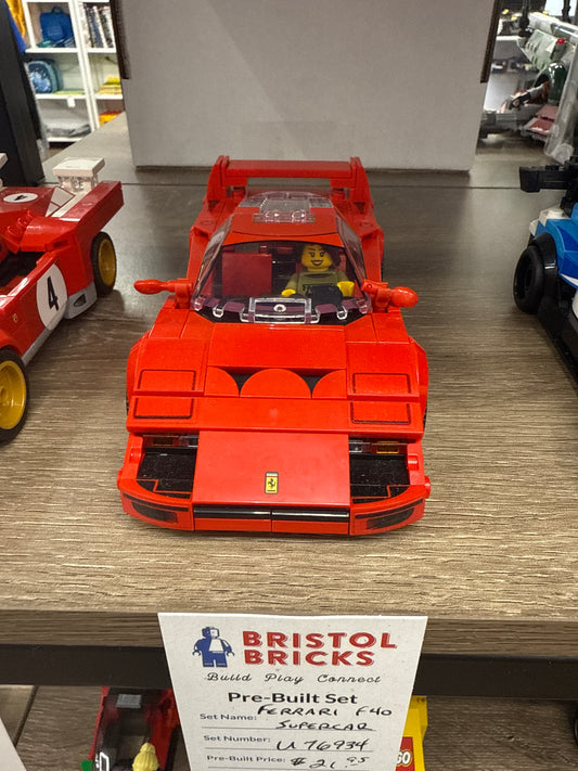 U76934 - Ferrari F40 Supercar (Pre-Built)