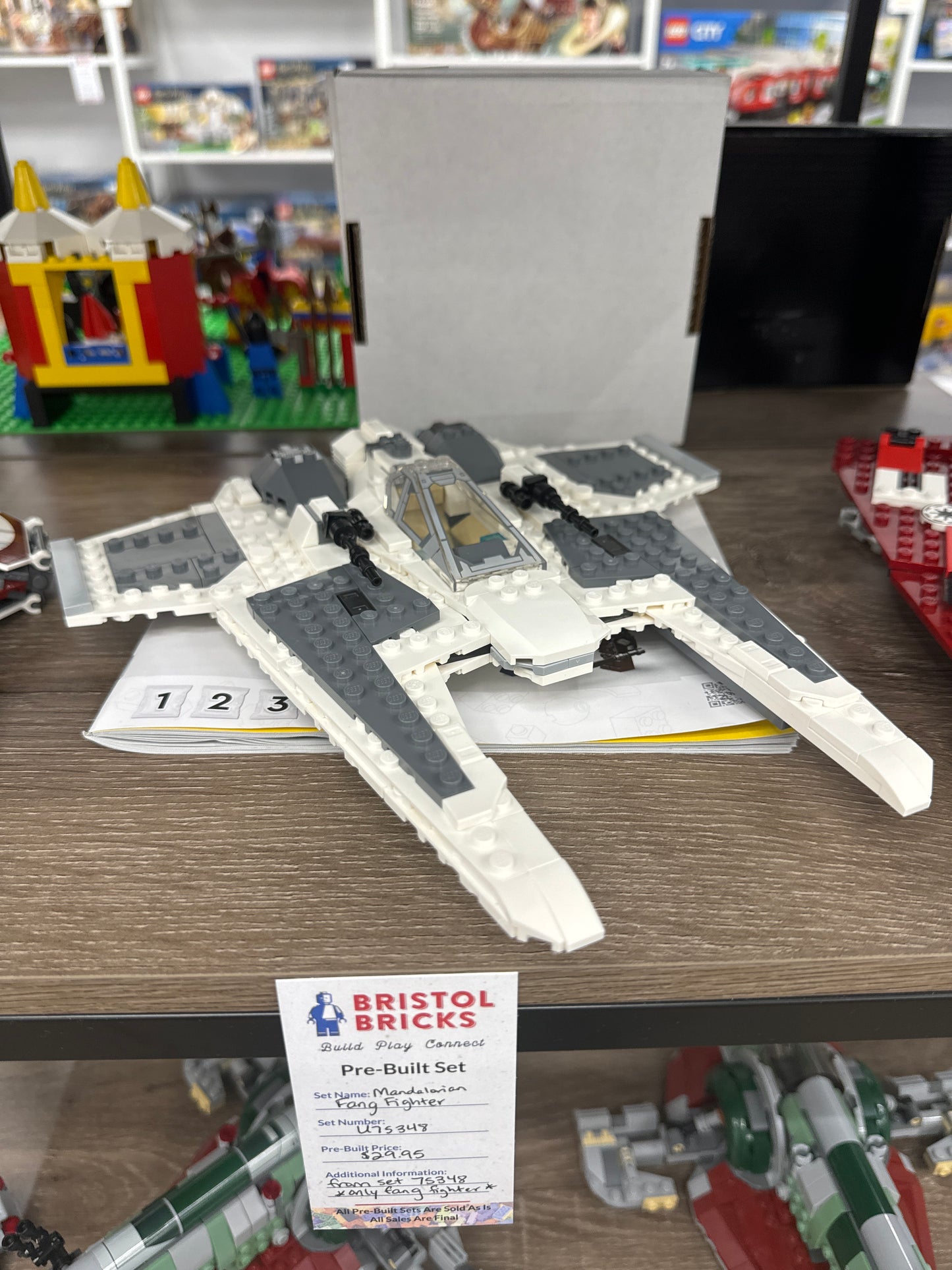 U75348 - Mandalorian Fang Fighter