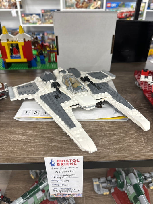 U75348 - Mandalorian Fang Fighter