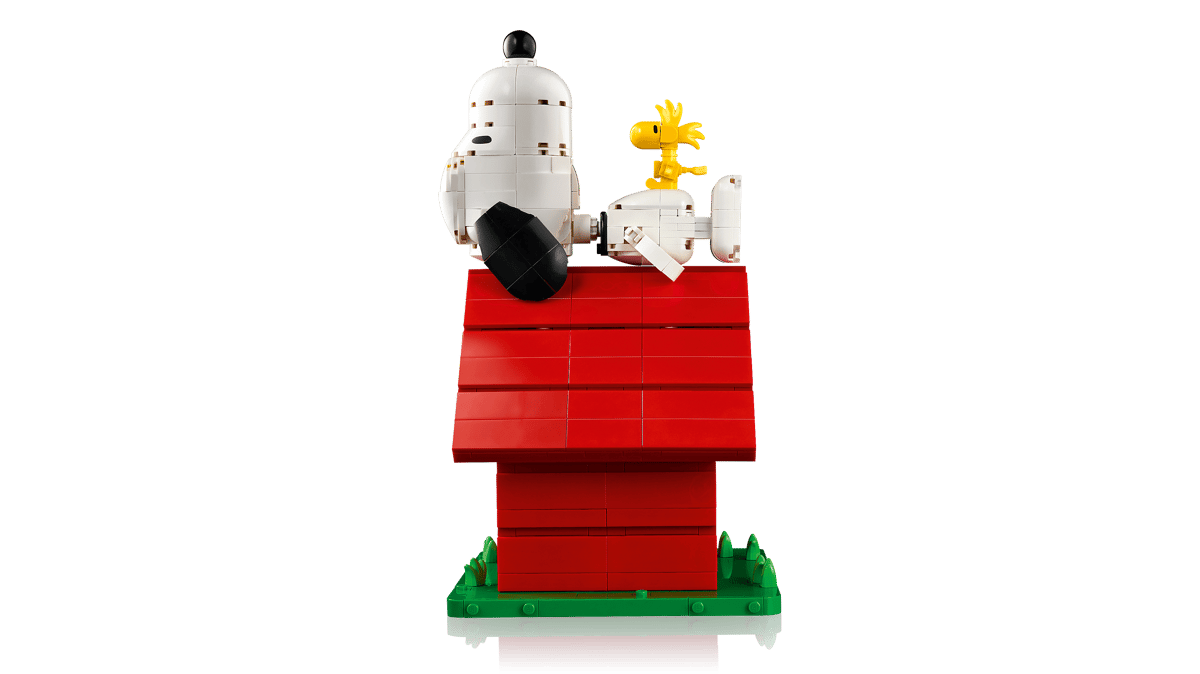 21368 - Peanuts: Snoopy's Doghouse