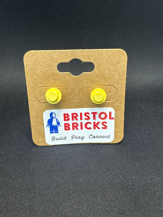 A035 - Stud Earrings, Yellow