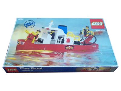 U4025 - 1982 Vintage - Fire Boat