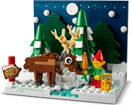 U40484 - Santa's Front Yard (Pre-Built)