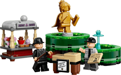40901 - Ministry Munchies & The Daily Prophet Stands