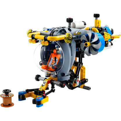 42201 - Deep-Sea Research Submarine