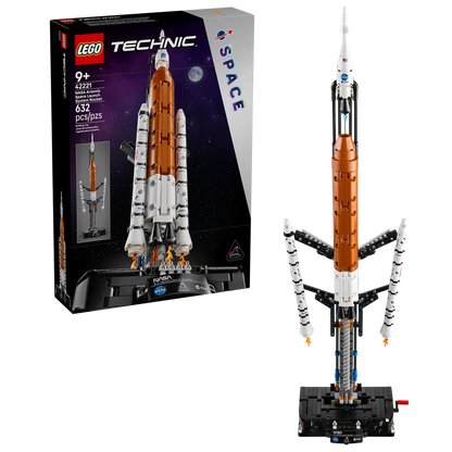 42221 - NASA Artemis Space Launch System Rocket