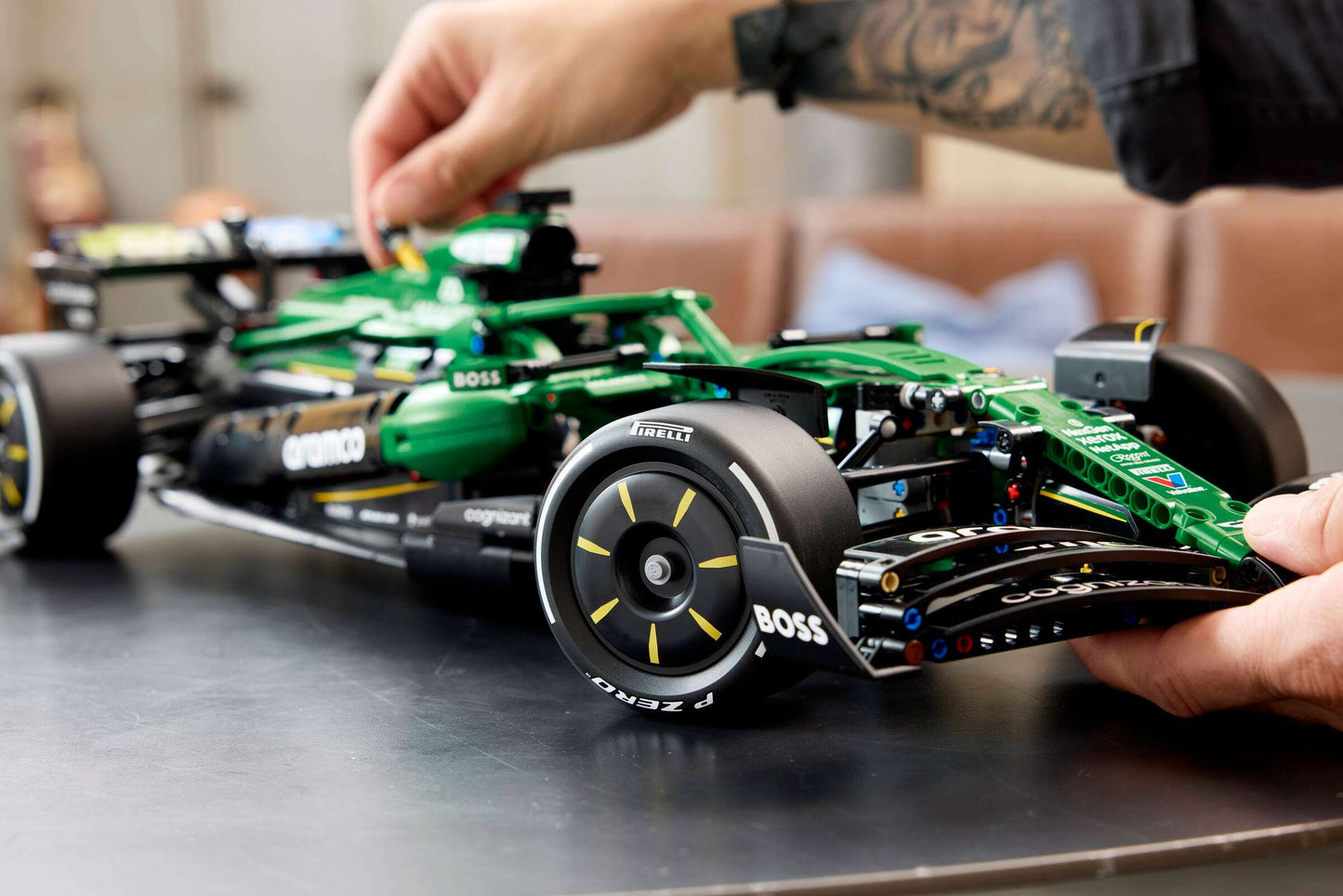 42240 - Aston Martin Aramco AMR25 F1® Car
