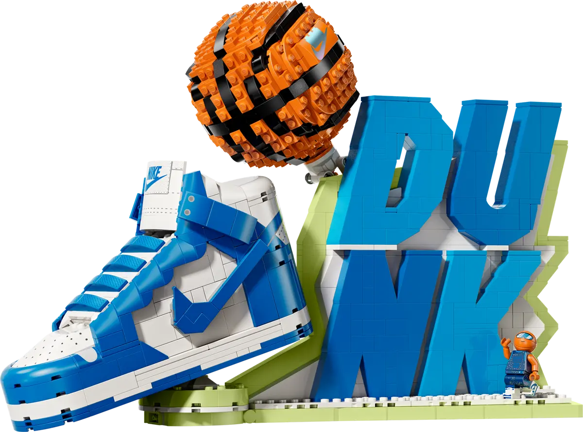 43008 - Nike Dunk x LEGO Set