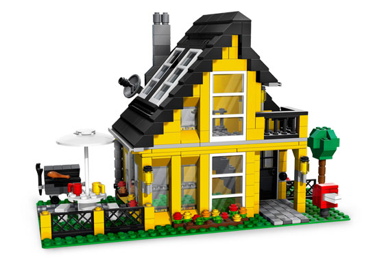 U4996 - Beach House (Pre-Built)