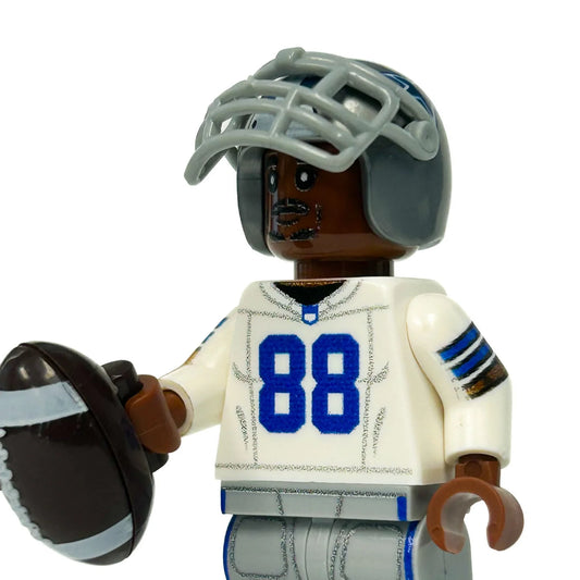 B3 - #88 WR Dallas Football Player Minifigure