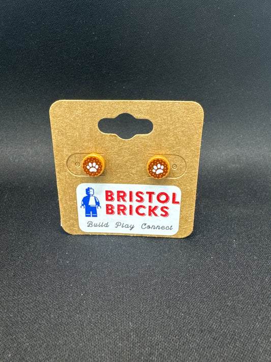 A186 - Paw Stud Earrings