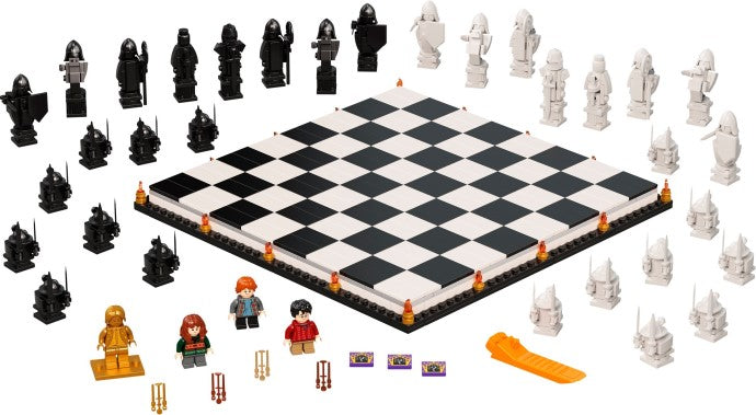 76392 - Hogwarts Wizard's Chess (Retired)