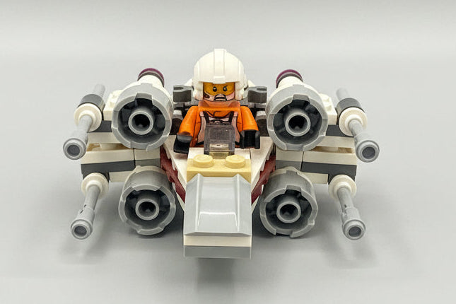 U75032 - X-Wing Fighter  (Pre-Built)