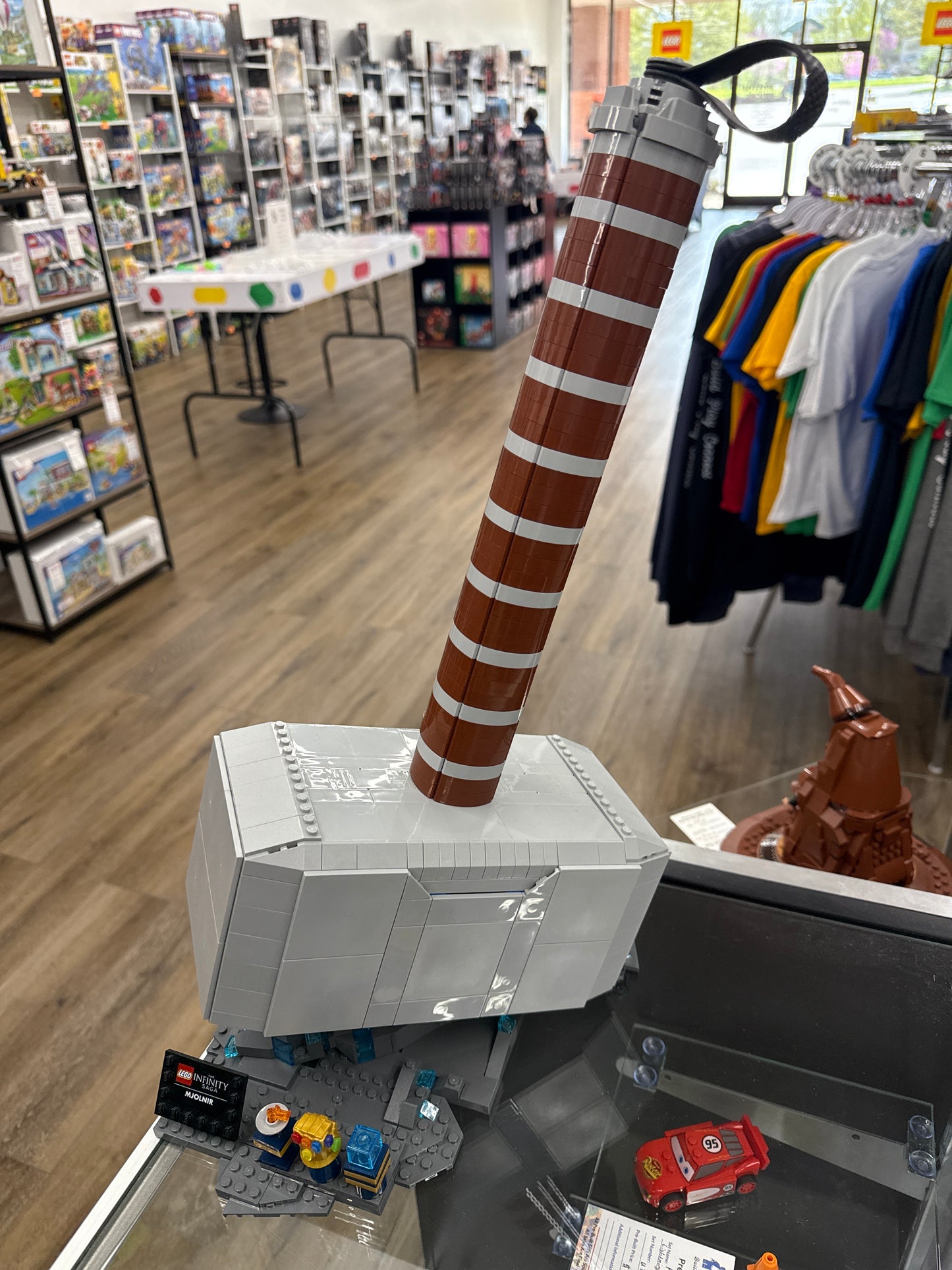 u76209 - Thor's Hammer