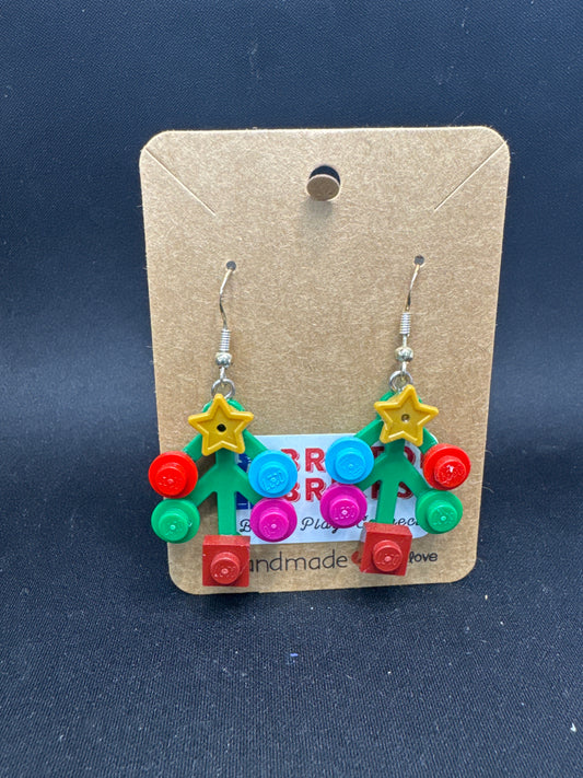 A092 - Small Christmas Tree Earrings