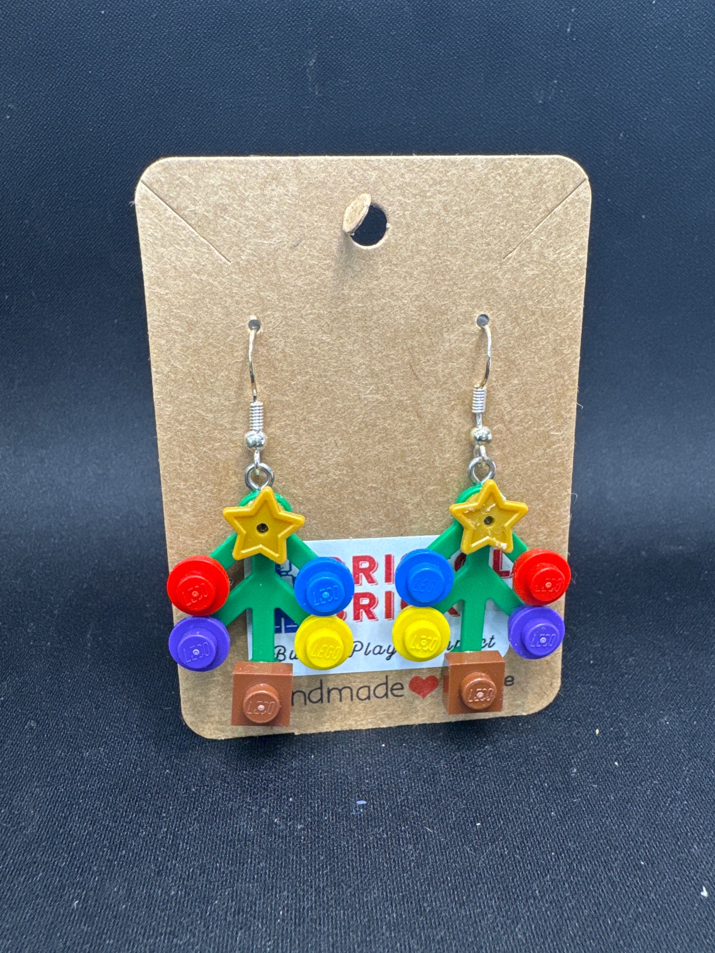 A092 - Small Christmas Tree Earrings