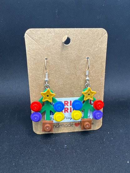 A092 - Small Christmas Tree Earrings