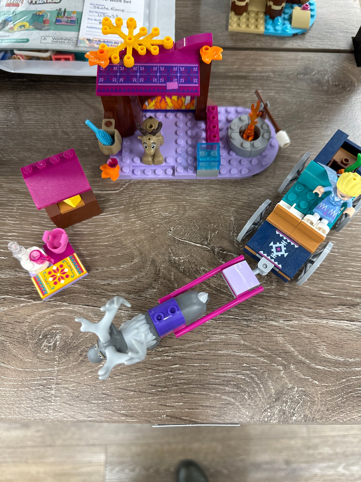 U41166 - Elsa's Wagon Adventure
