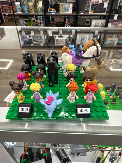 Friends Mini Dolls and Animals