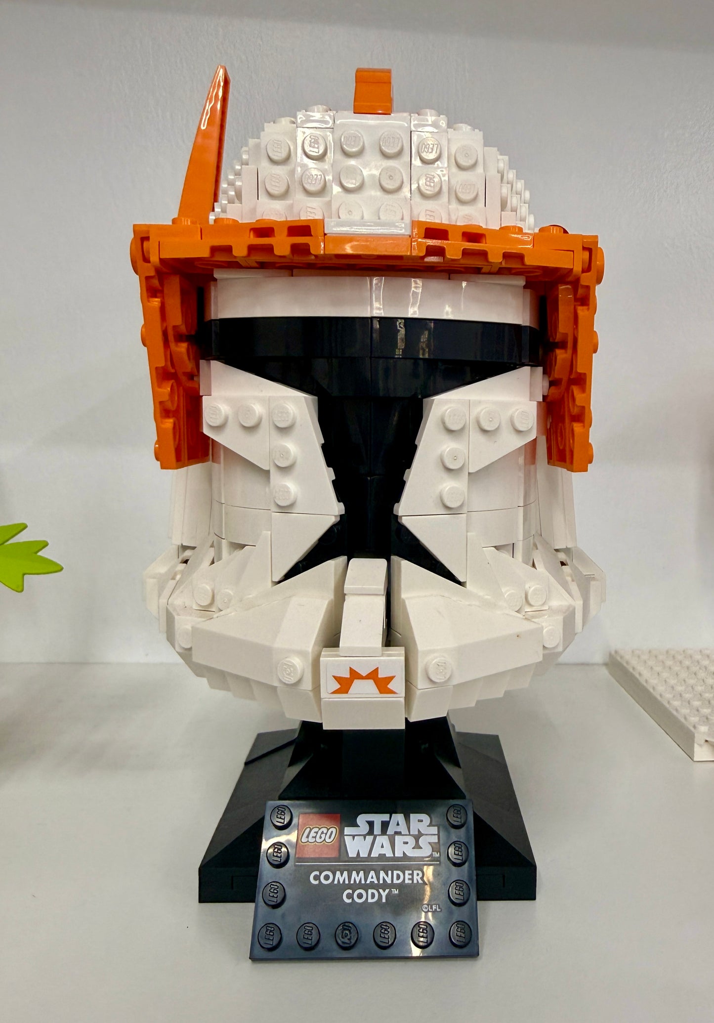 U75350 - Clone Commander Cody Helmet