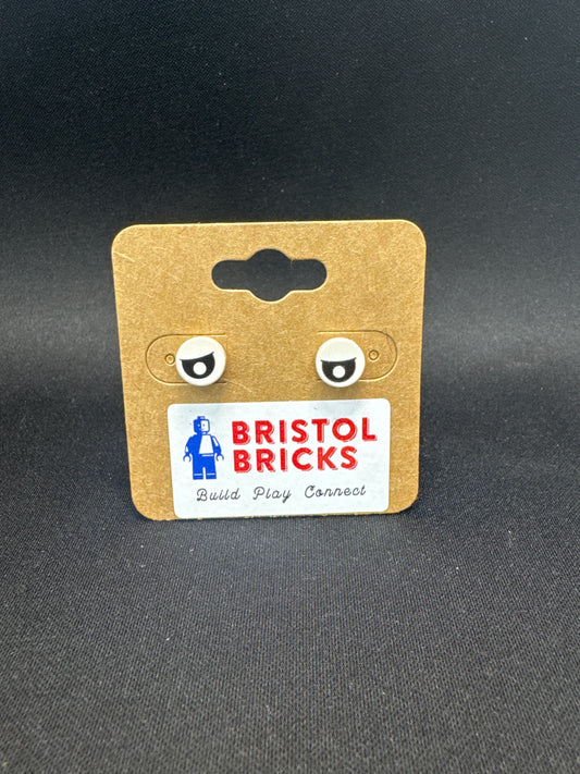 A175 - Eye Stud Earrings
