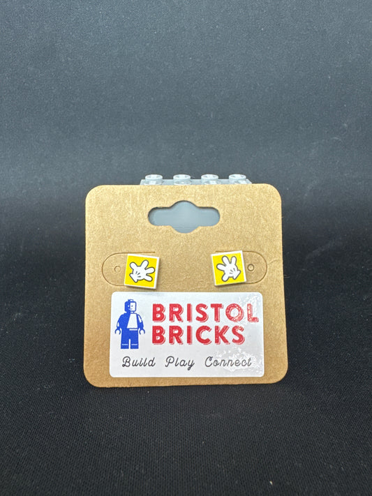 A229 - Mickey Mouse Gloves Square Earrings