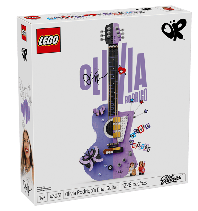 43031 - Olivia Rodrigo's Dual Guitar