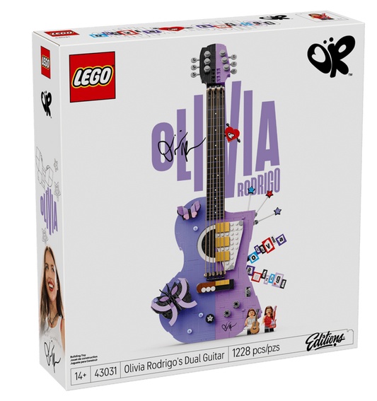 43031 - Olivia Rodrigo's Dual Guitar