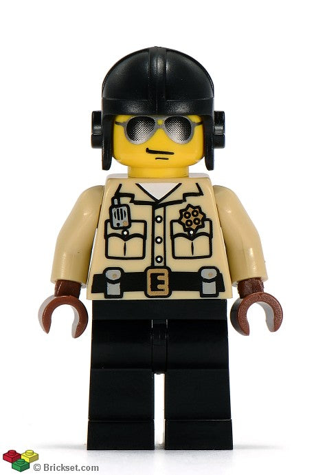 col022 - Traffic Cop, Series 2 (Minifigure Only without Stand and Accessories)