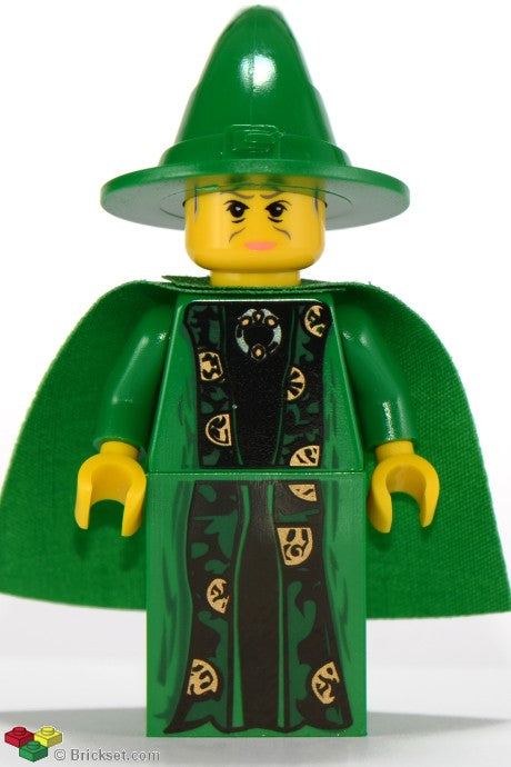 hp022 - Professor Minerva McGonagall - Green Robe and Cape