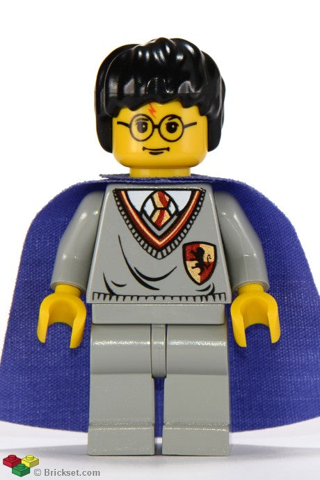 hp036 - Harry Potter - Gryffindor Shield Torso, Light Gray Legs, Medium Violet Cape