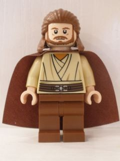 sw0322 - Qui-Gon Jinn - Light Nougat Head, Reddish Brown Legs and Cape